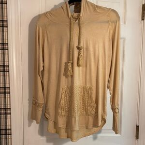 NWOT POL Cream Cream Hoodie Jersey Top Soft and Relaxed